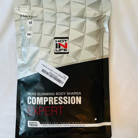 🆕Mens size Medium Compression Shirt - Picture 1 of 6